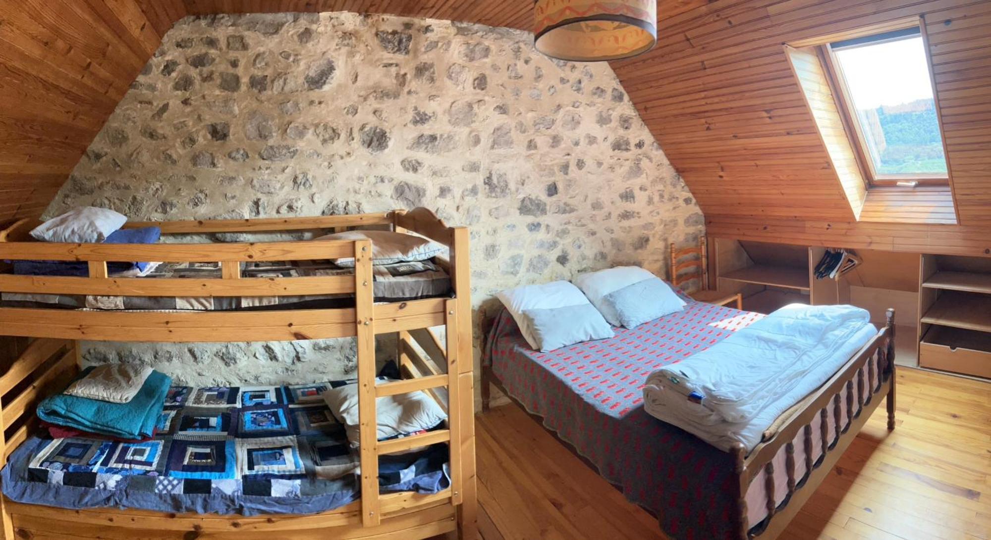 Maison De Varennes Chambon-sur-Lac Room photo
